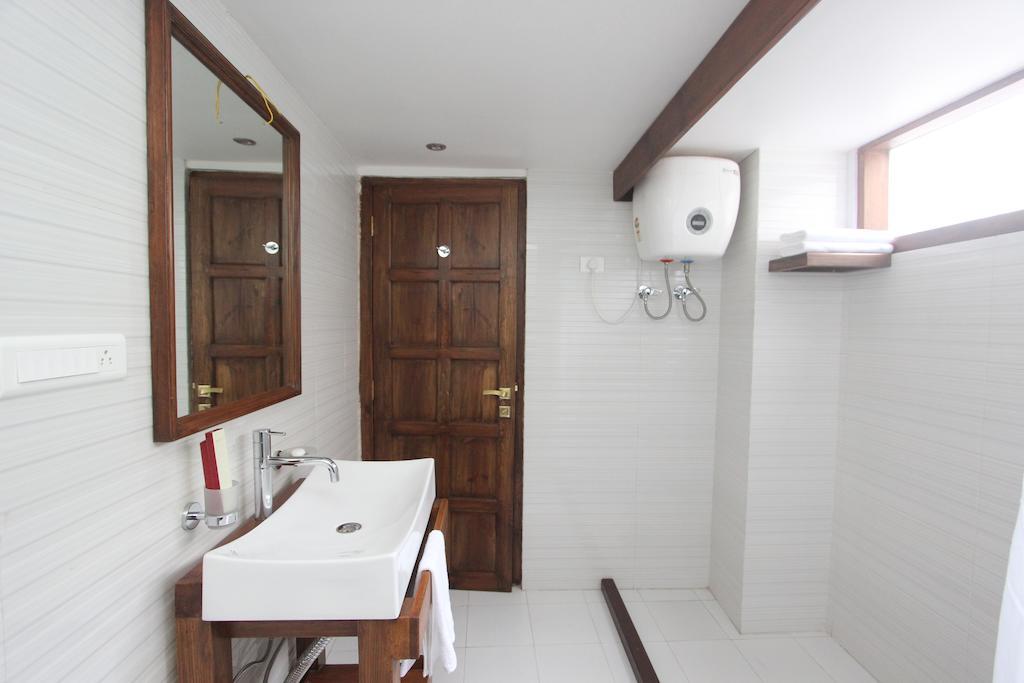 The Pear Tree Bed & Breakfast Shillong Exterior photo