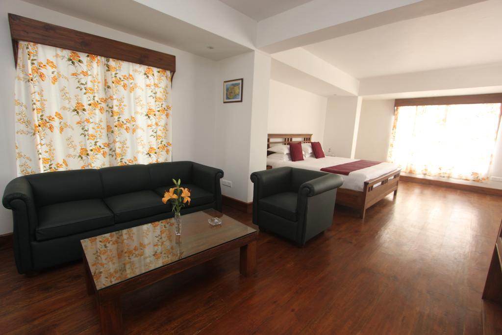 The Pear Tree Bed & Breakfast Shillong Exterior photo